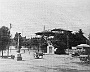 1915 circa-Padova-Il torrione Codalunga con la tettoia del teatro estivo della Rotonda.In primo piano a sinistra la colonna Massimiliana